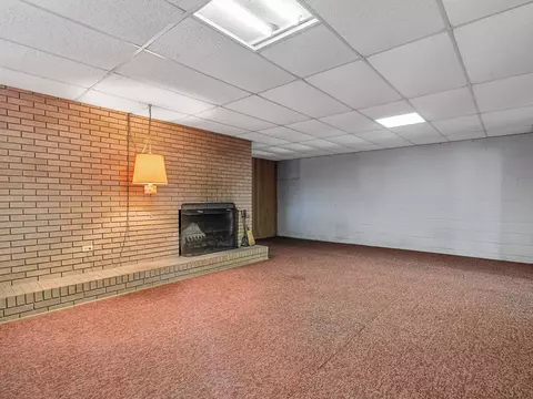 Living - 232 Overhill Dr, Duncan, SC 29334 photo 2 of 2