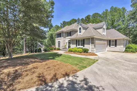 200 English Oak Ct, Spartanburg, SC 29306