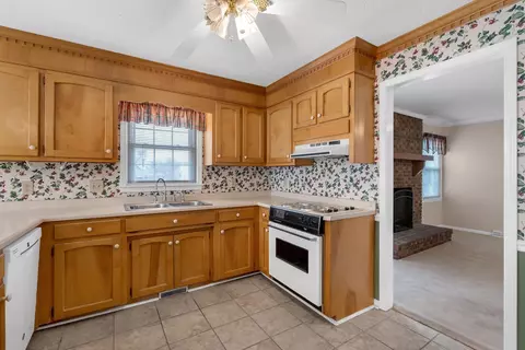 102 Fairview Pl, Greer, SC 29650 photo 8