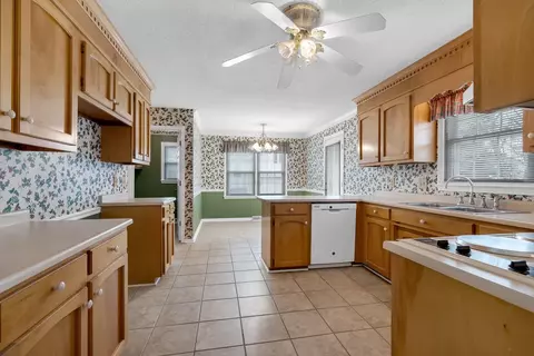 102 Fairview Pl, Greer, SC 29650 photo 10