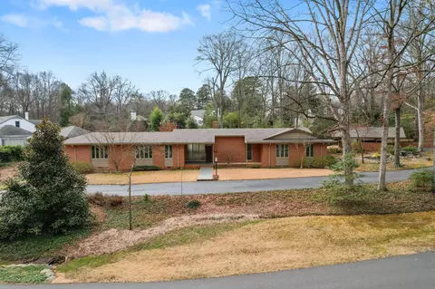 1013 Glendalyn Cir, Spartanburg, SC 29302