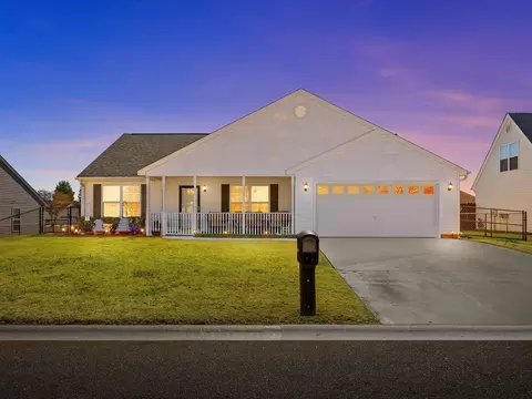 326 Bright Wick Ct, Boiling Springs, SC 29316