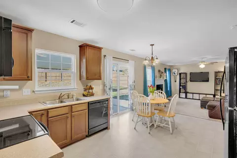 400 Chartwell Dr, Greer, SC 29650 photo 3