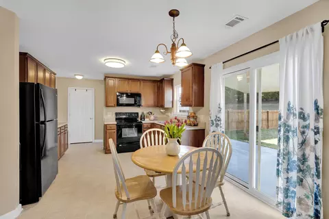 400 Chartwell Dr, Greer, SC 29650 photo 5