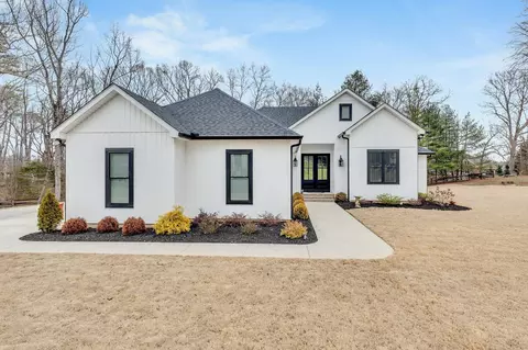 1338 Jonesville Rd, Simpsonville, SC 29681