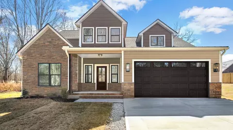 1241 Owens Rd, Greer, SC 29651