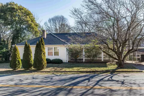 105 N Spencer St, Duncan, SC 29334