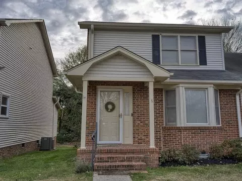 6 Hillington Pl, Greer, SC 29651