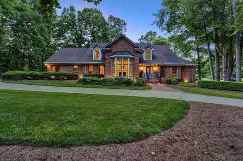 158 Saint Andrews Dr, Spartanburg, SC 29306