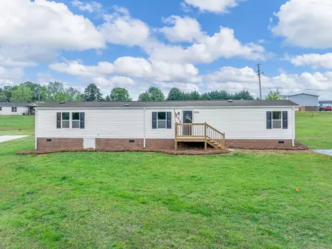 2039 Spencer Creek Rd, Campobello, SC 29322