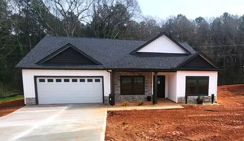260 Hicks Dr, Inman, SC 29349