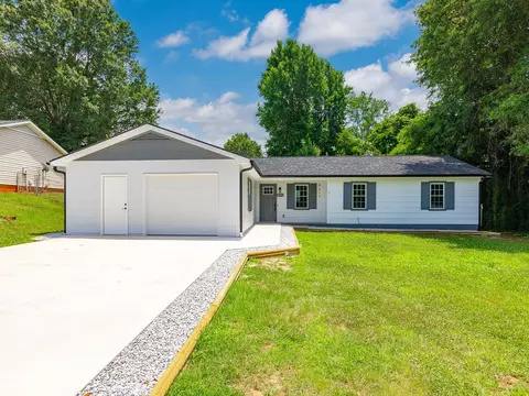 111 Willowood Dr, Spartanburg, SC 29303