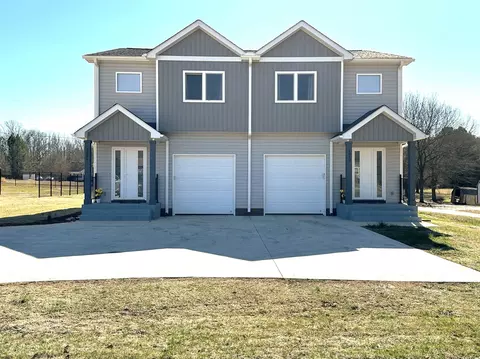 3040-3042 Old Furnace Rd, Boiling Springs, SC 29316