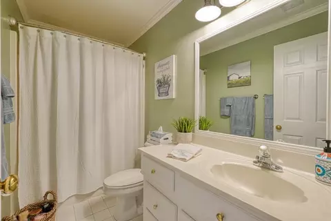 Bath - 200 W Killarney Lk, Moore, SC 29369 photo 6 of 6