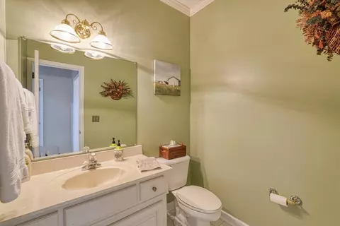 Bath - 200 W Killarney Lk, Moore, SC 29369 photo 1 of 6