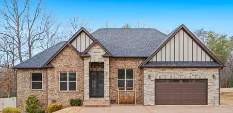 280 Northwood Cir, Wellford, SC 29385