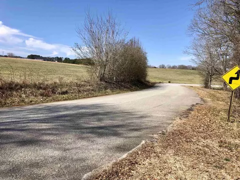 106 Cook Rd, Chesnee, SC 29323 photo 22