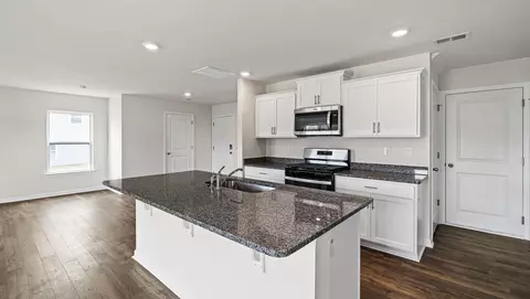 1233 Golf Dr, Roebuck, SC 29376 photo 5