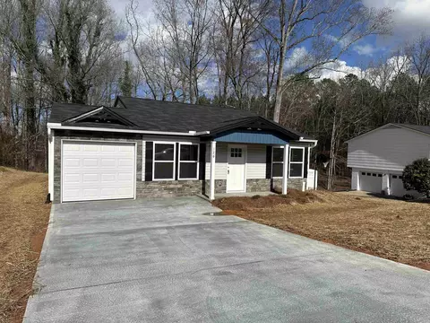 136 Maplewood Dr, Gaffney, SC 29341