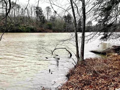 131 Timberlake Dr, Inman, SC 29349