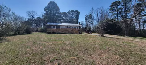 136 Blackwell Rd, Blacksburg, SC 29702