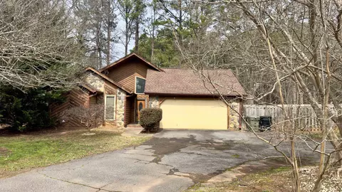 6 Elm Ct, Spartanburg, SC 29301