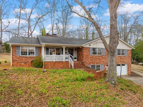 220 Beechwood Dr, Spartanburg, SC 29307