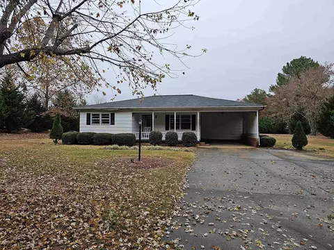 587 Morningstar Lake Rd, Forest City, NC 28043