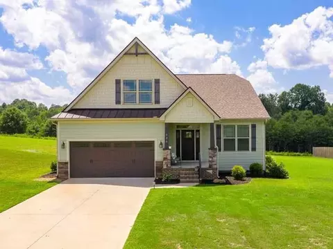 929 Garnet Cir, Chesnee, SC 29323