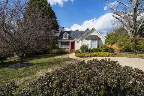 4 Augusta Ct, Greenville, SC 29605