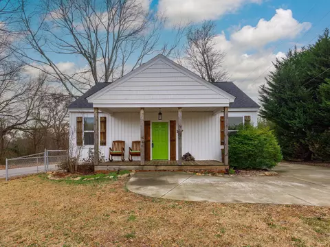 158 Thelma Dr, Spartanburg, SC 29301