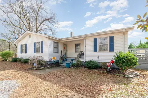 131 Bud Arthur Bridge Rd, Cowpens, SC 29330