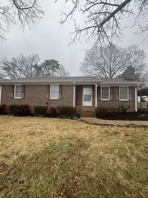 107 Bivings Dr, Duncan, SC 29334