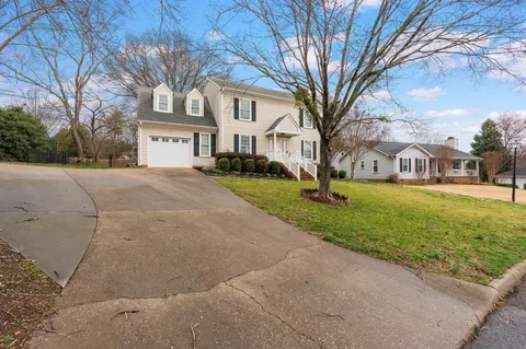 106 Fox Run Cir, Greer, SC 29651 photo 4