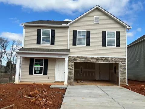 6003 Willutuck Dr, Boiling Springs, SC 29316