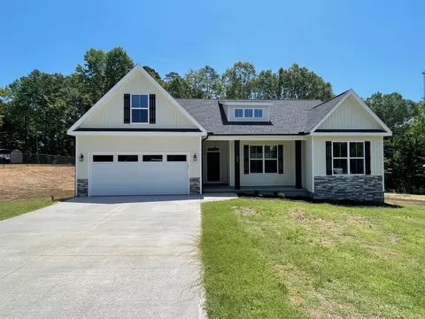 225 Patch Dr, Spartanburg, SC 29302