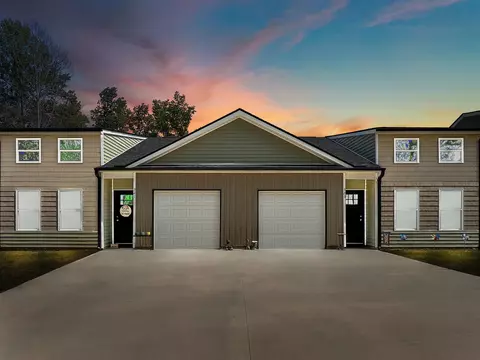 993-995 Meadow Farms Rd, Inman, SC 29349