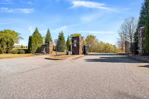 423 N Beryl Ln, Chesnee, SC 29323