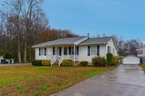 256 Wolfe Ln, Inman, SC 29349