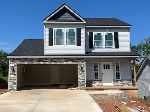 127 James Shands Ln, Wellford, SC 29385