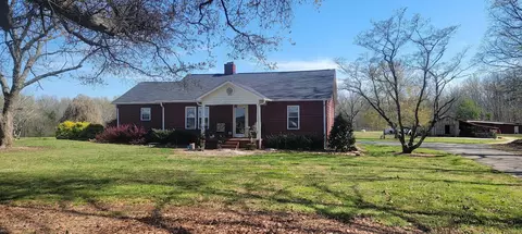 346 Ellis Ferry Rd, Gaffney, SC 29341