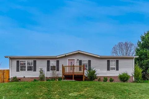 308 Walnut Crest Ct, Fountain Inn, SC 29644