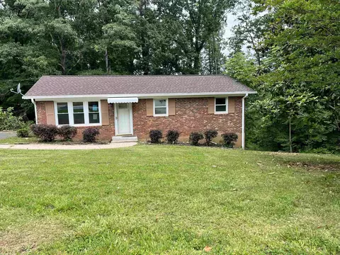 805 Fairfield Cir, Spartanburg, SC 29306