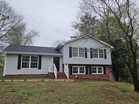 122 Tranquility Rd, Spartanburg, SC 29307