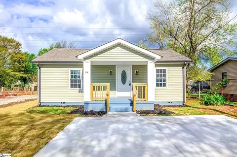 21 Hunt St, Greenville, SC 29611