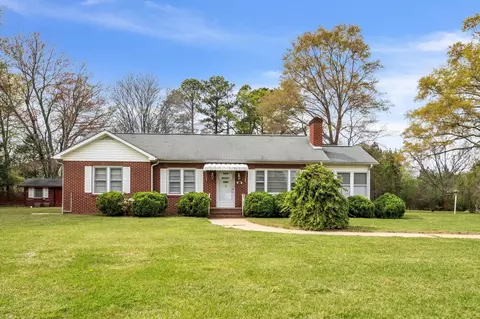 717 Pickens St, Chesnee, SC 29323