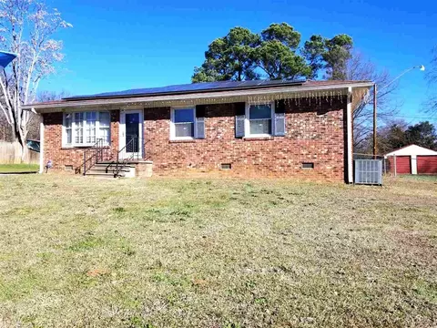 114 Peachwood St, Moore, SC 29369