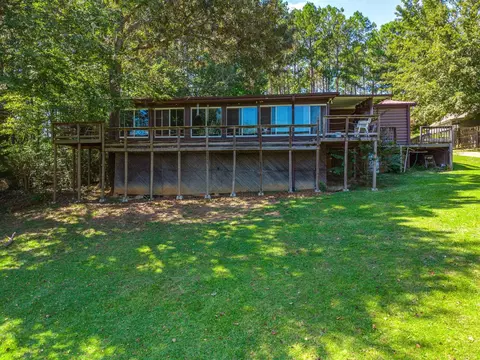 281 Driftwood Rd, Cross Hill, SC 29332