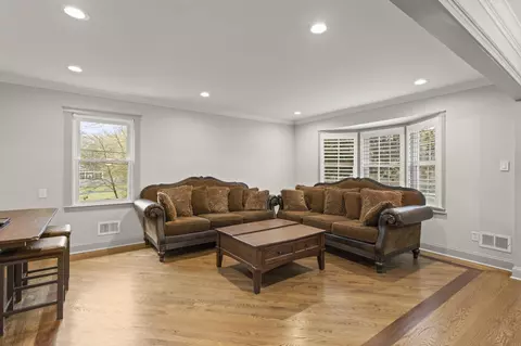 422 Circle Dr, Greer, SC 29650 photo 8