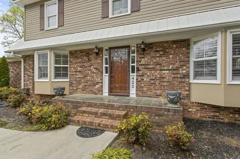 422 Circle Dr, Greer, SC 29650 photo 4